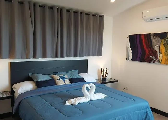 Modern, Deluxe, Ocean View With Pool *
