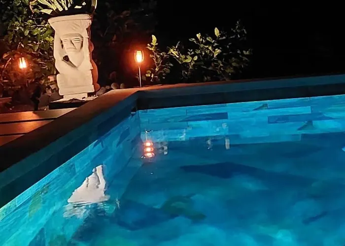 Modern, Deluxe, Ocean View With Pool Coco